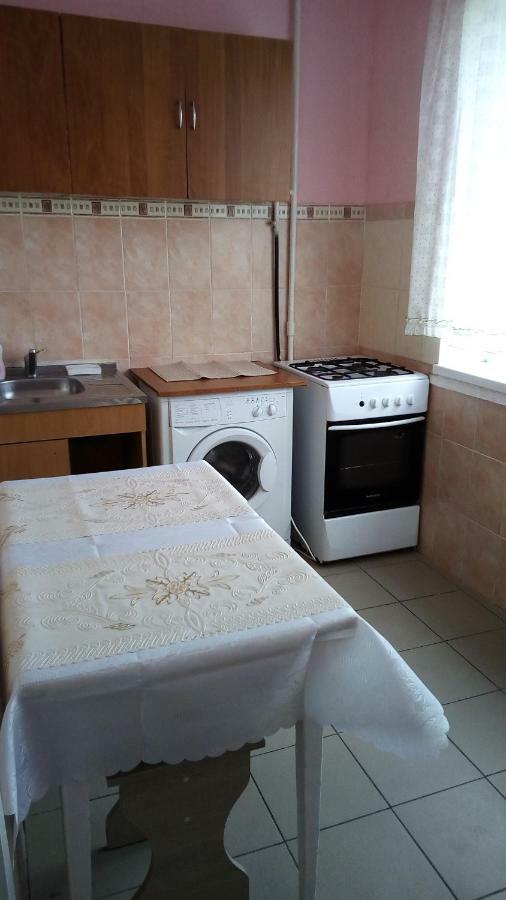 Квартира Рядом Севастопольская Площадь,Добробут,Жуляны Kyiv Eksteriør billede